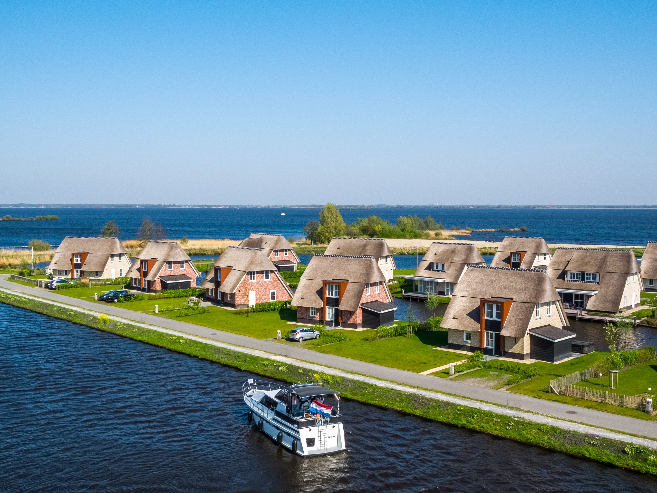 Friese Meren Villa's