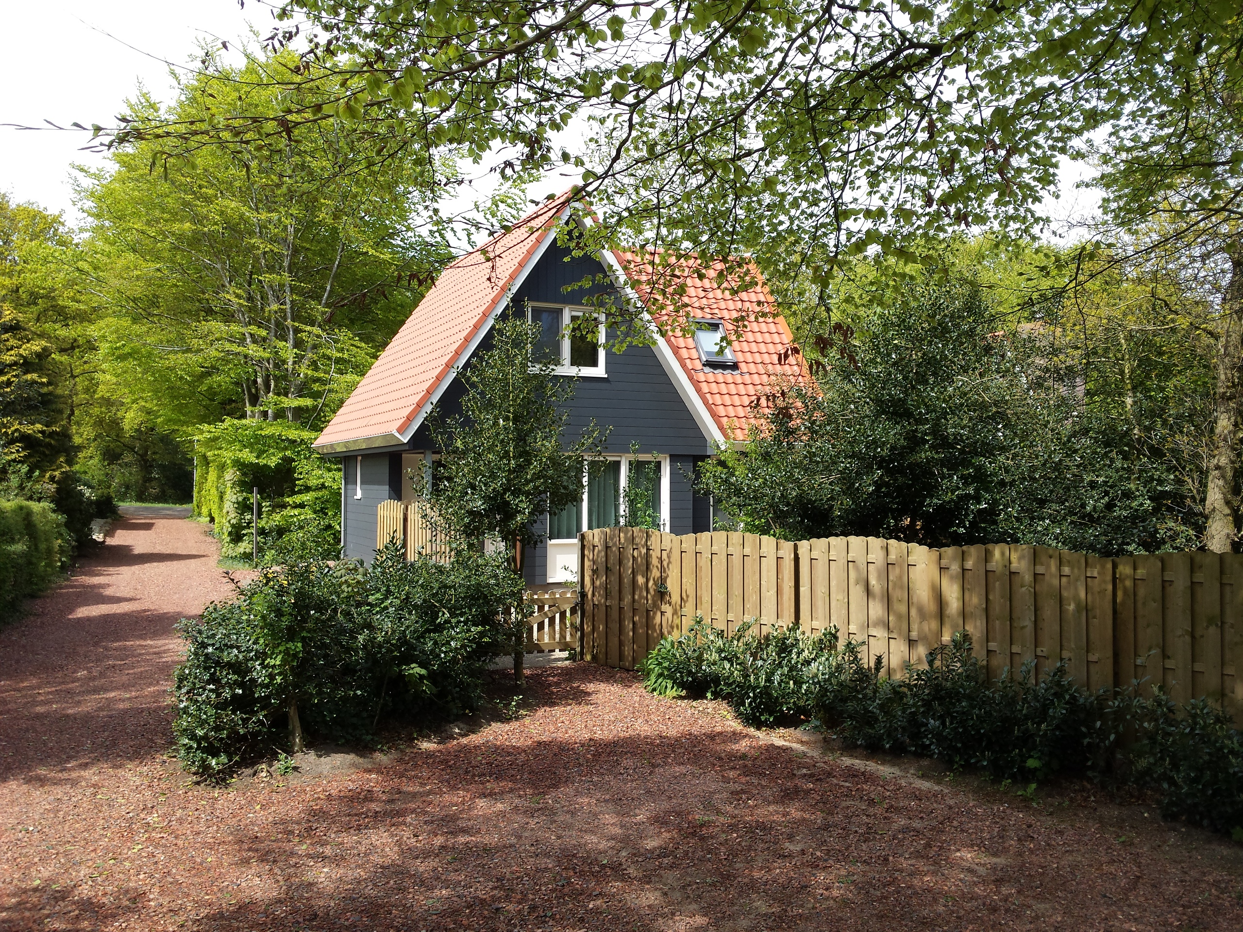 Heerlijk vakantiehuis aan de rand van het bos en 1000m van het IJsselmeer